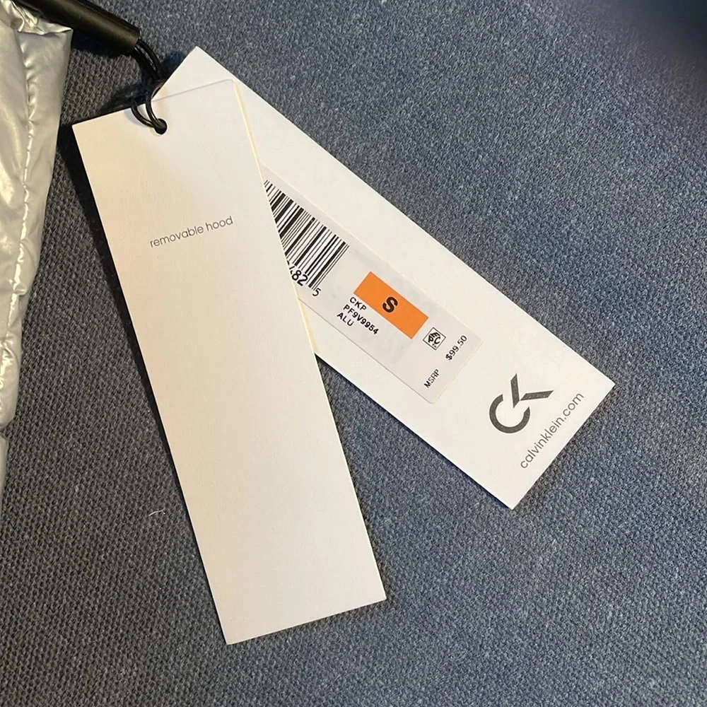 Gorgeous NWT Calvin Klein performance metallic silver puffer vest CUTE S 💋 - Picture 3 of 8